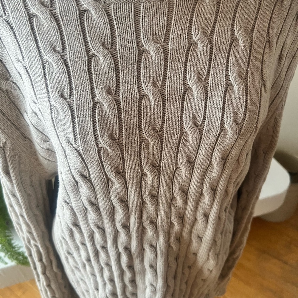 Denver Hayes Cable Knit Sweater in Light Gray - Picture 2 of 6